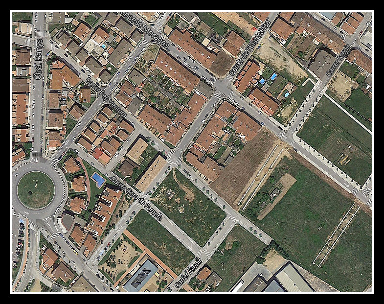 Vista aèria del carrer de l'esperança de Santa Coloma de Farners. Foto: Google Earth